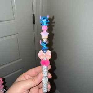 Stitch rhinestone pen 💗